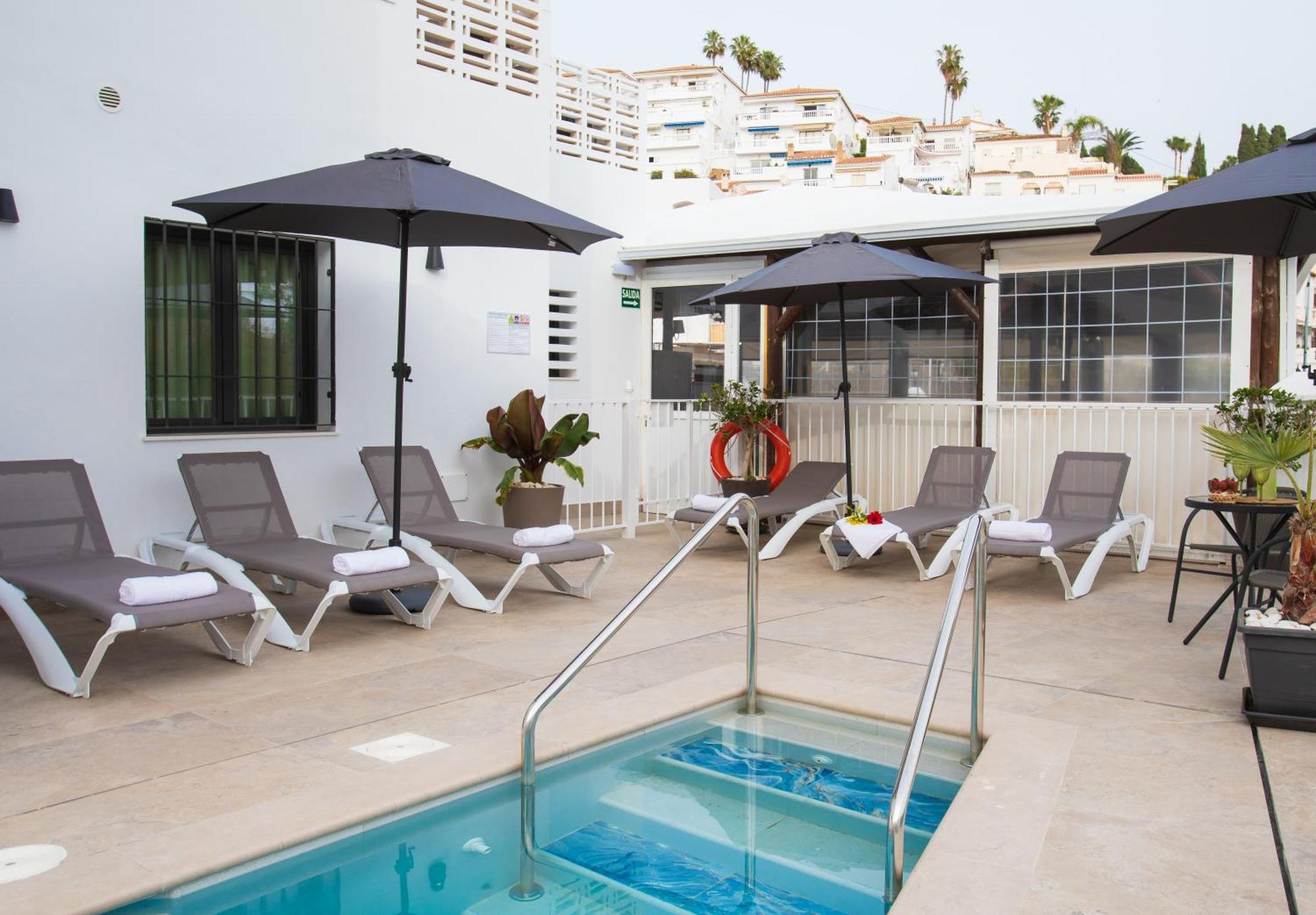 Boutique Rooms Playa Burriana Nerja Exteriér fotografie